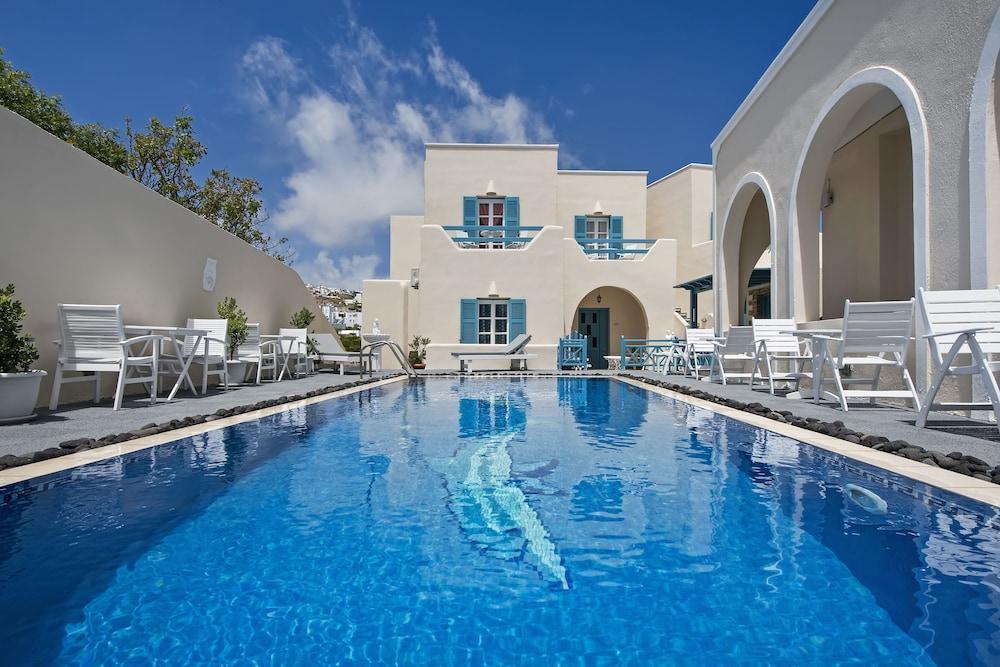 Alizea Villas & Suites Фира Екстериор снимка