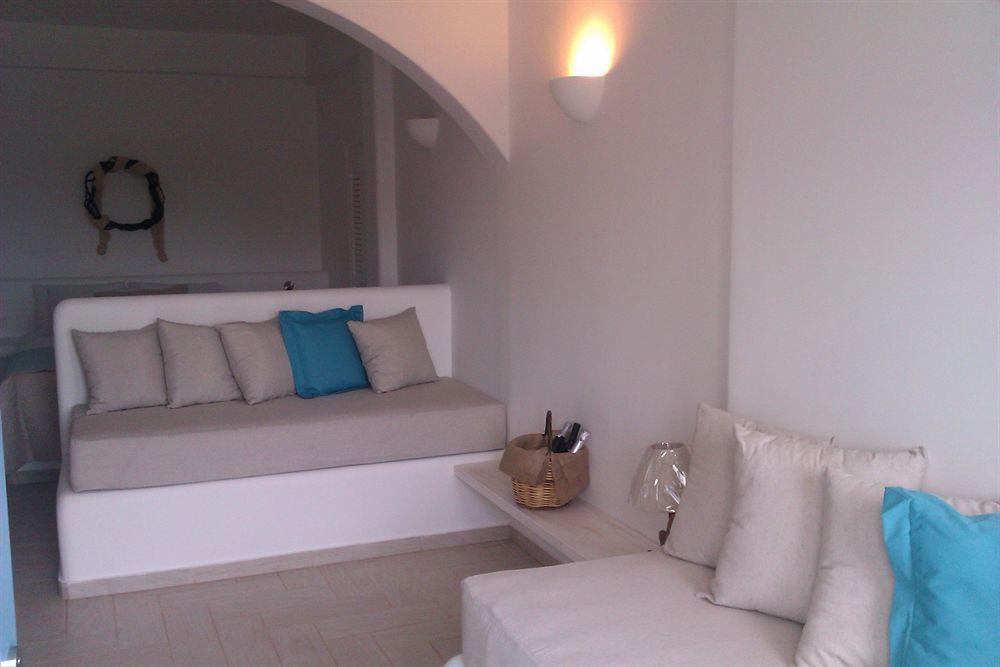 Alizea Villas & Suites Фира Екстериор снимка