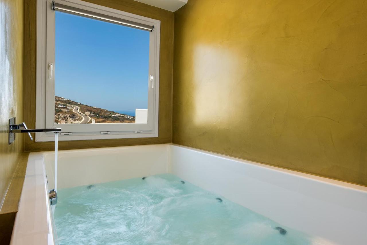 Alizea Villas & Suites Фира Екстериор снимка