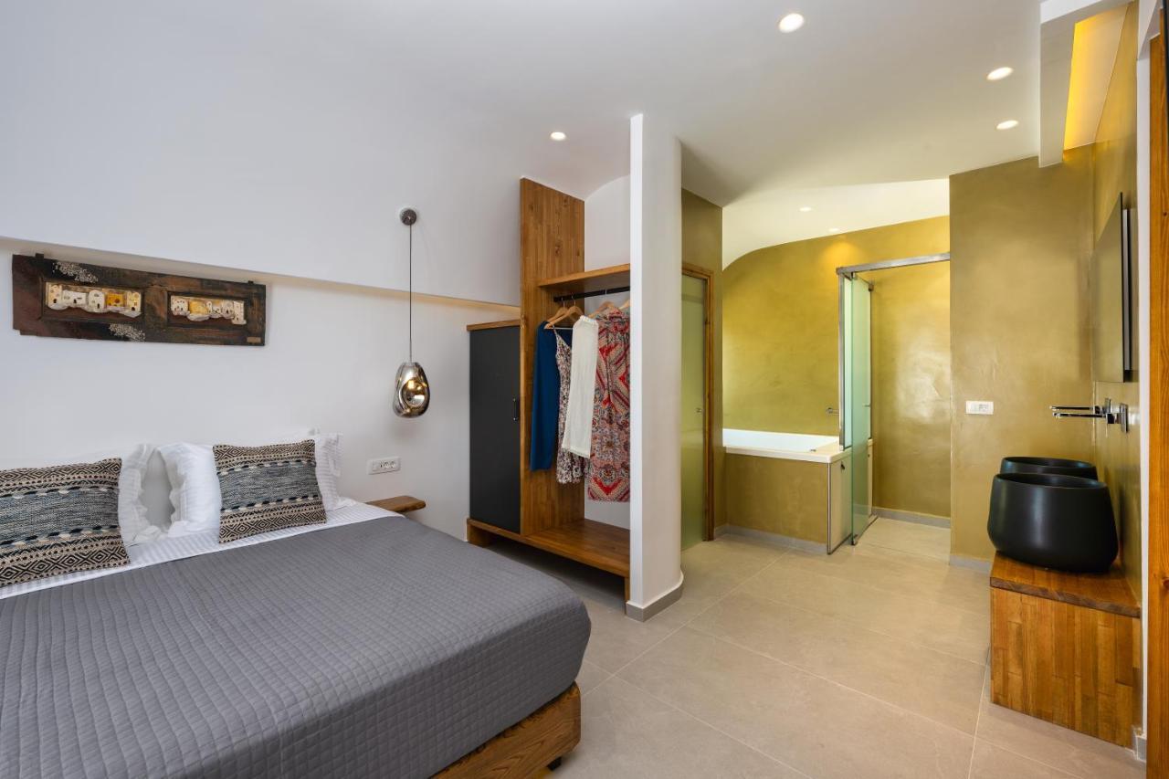 Alizea Villas & Suites Фира Стая снимка