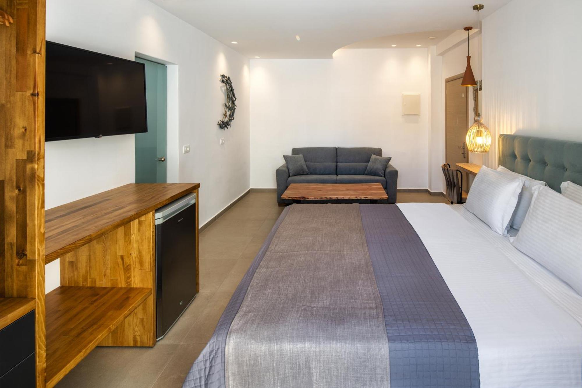 Alizea Villas & Suites Фира Екстериор снимка