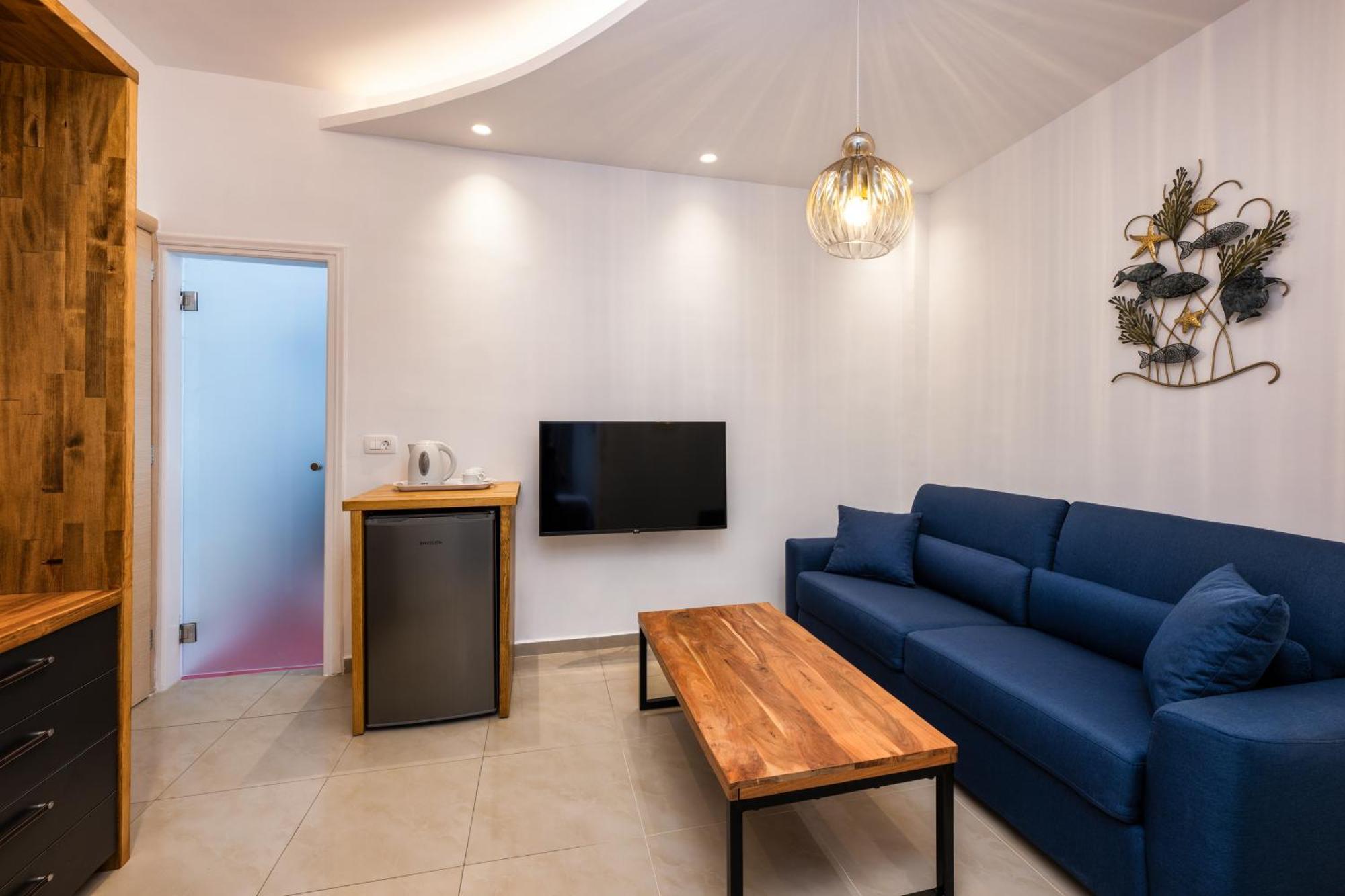 Alizea Villas & Suites Фира Стая снимка