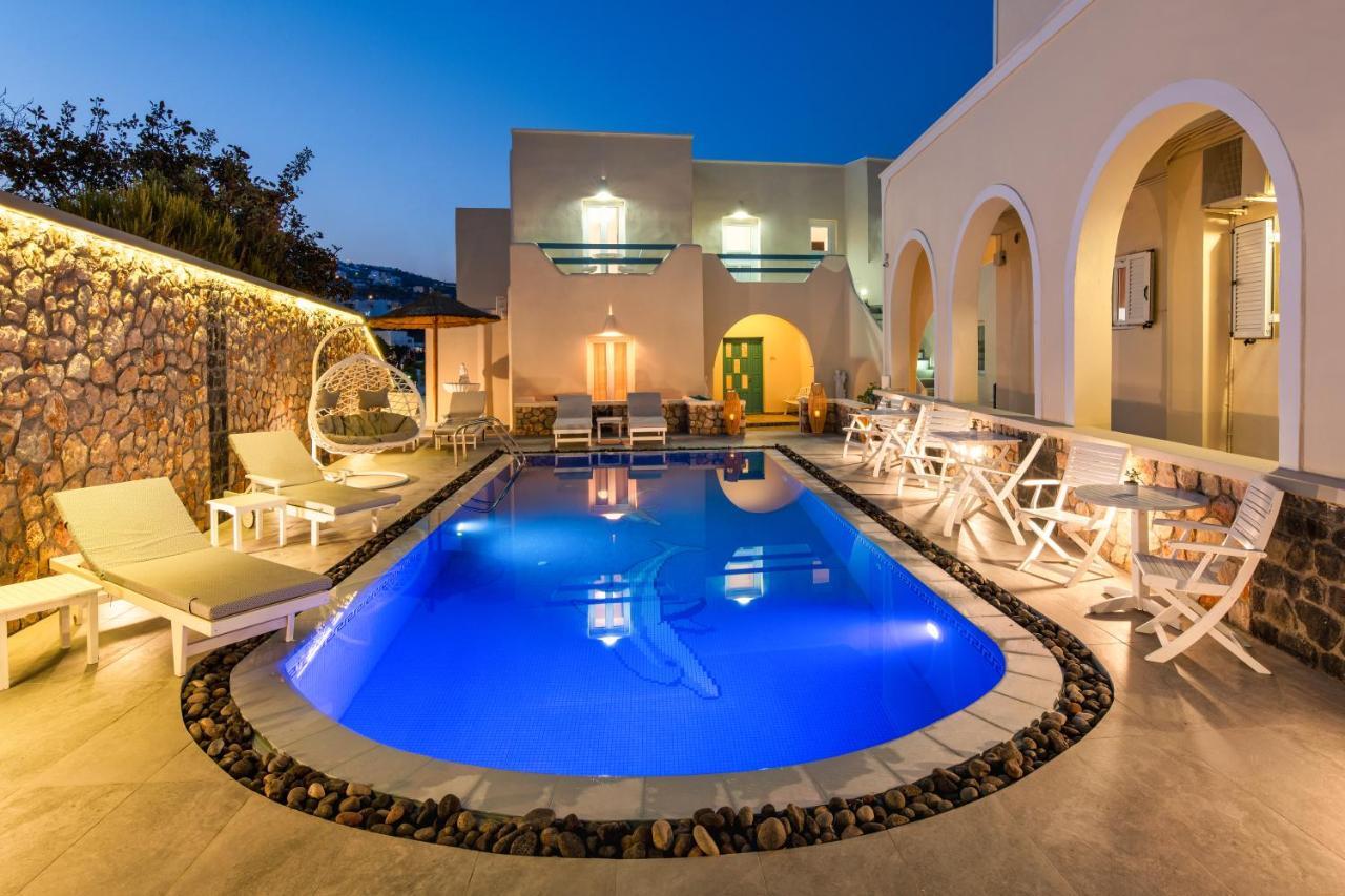Alizea Villas & Suites Фира Екстериор снимка